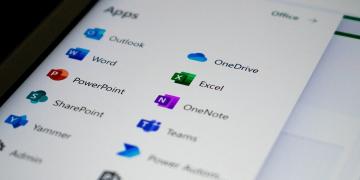 SharePoint مقابل. OneDrive: أين يجب عليك حفظ ملفاتك؟