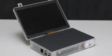 ใช้ Raspberry Pi เพื่อสร้าง Mini DIY Laptop