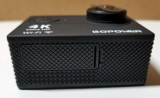 bopower-4k-action-camera-bottom-view
