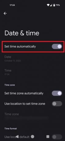 Aktivieren Sie „Uhrzeit automatisch einstellen“ in den Android-Einstellungen.