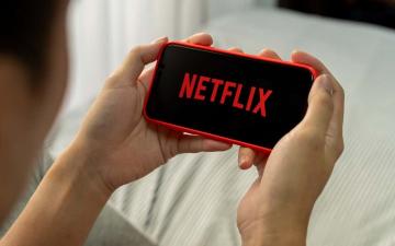 Netflix se nestahuje na iPhone a iPad? Vyzkoušejte těchto 15 oprav