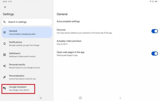 „Android“ planšetinio kompiuterio nustatymų meniu spustelėkite „Google Assistant“.