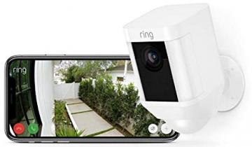 Takarítson meg 40 dollárt a Ring Spotlight Cam biztonsági kamerájával Alexával