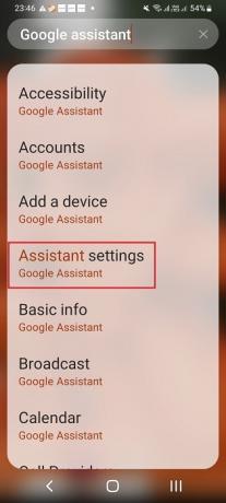 Padėjėjo nustatymai „Android“ telefone rasti naudojant paieškos valdiklį.